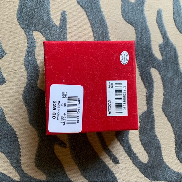 Free with any order Macy’s Holiday Lane Angel Pin - Picture 2 of 3